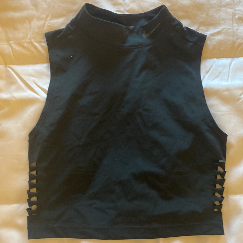 Nike Pro crop